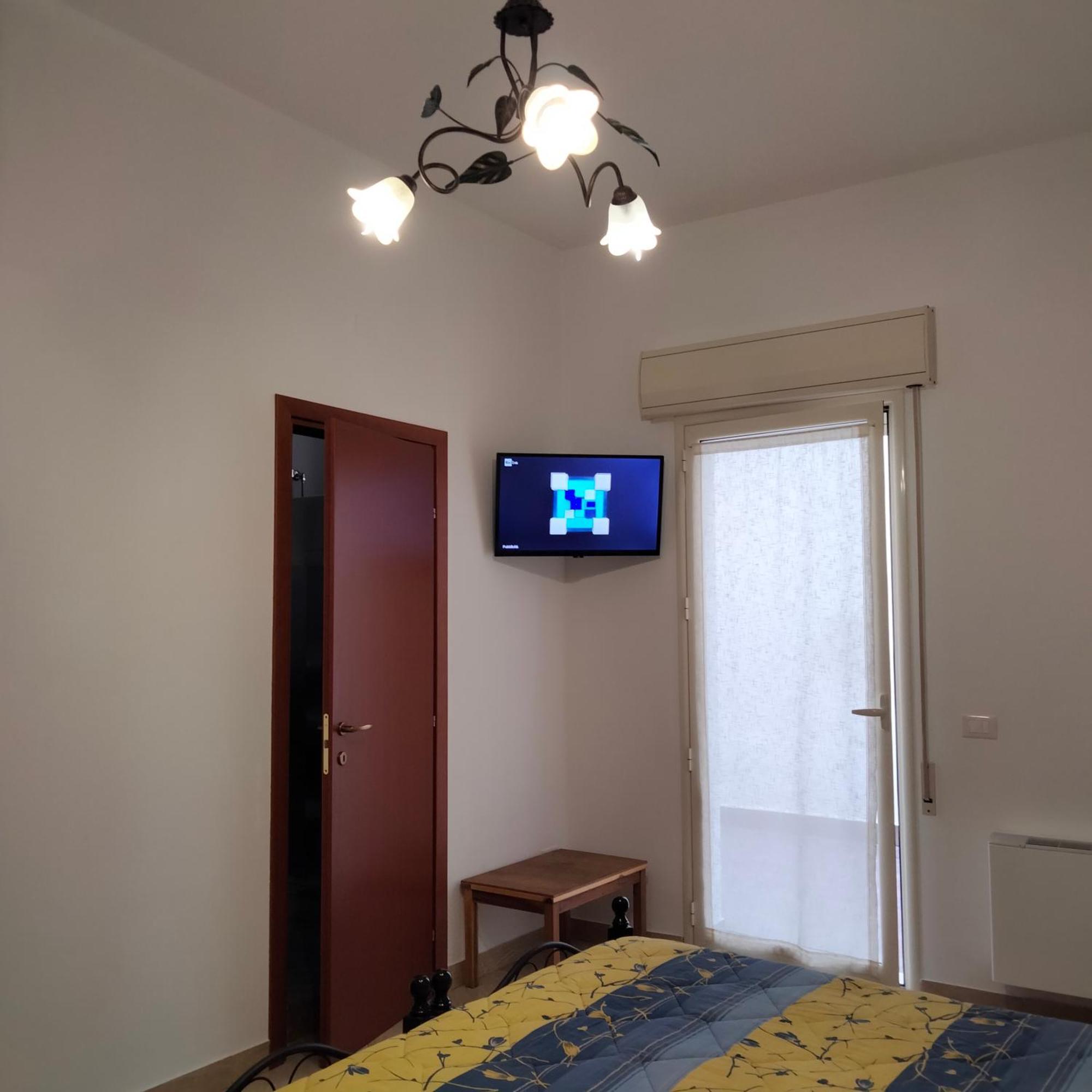 The Best Rooms & Apartments - Parcheggia Gratis Sotto Casa Ed Entra - Mazara del Vallo Quarto foto